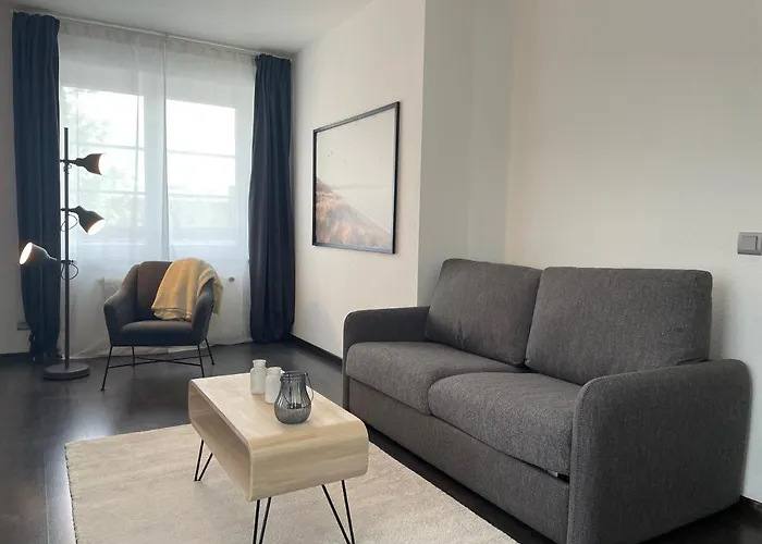 Airport Apartment für 4 - Smart TV - Küche - eCharger Hamburg